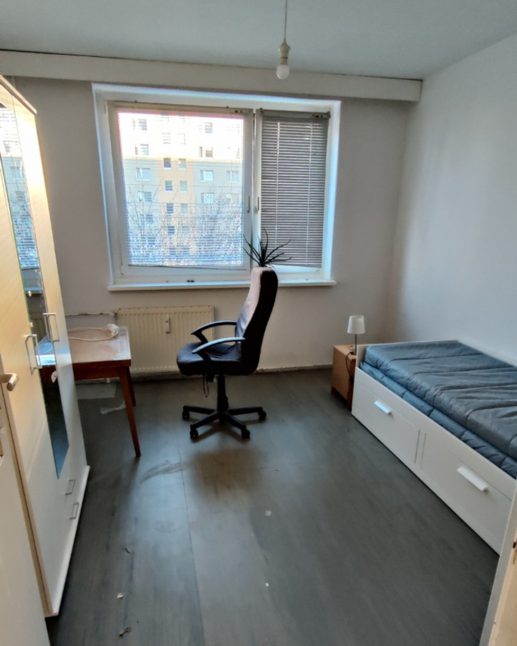 🏠 2 Rooms Available in 3-Room Apartment – Berlin (near Sewanstr.) – Berlin